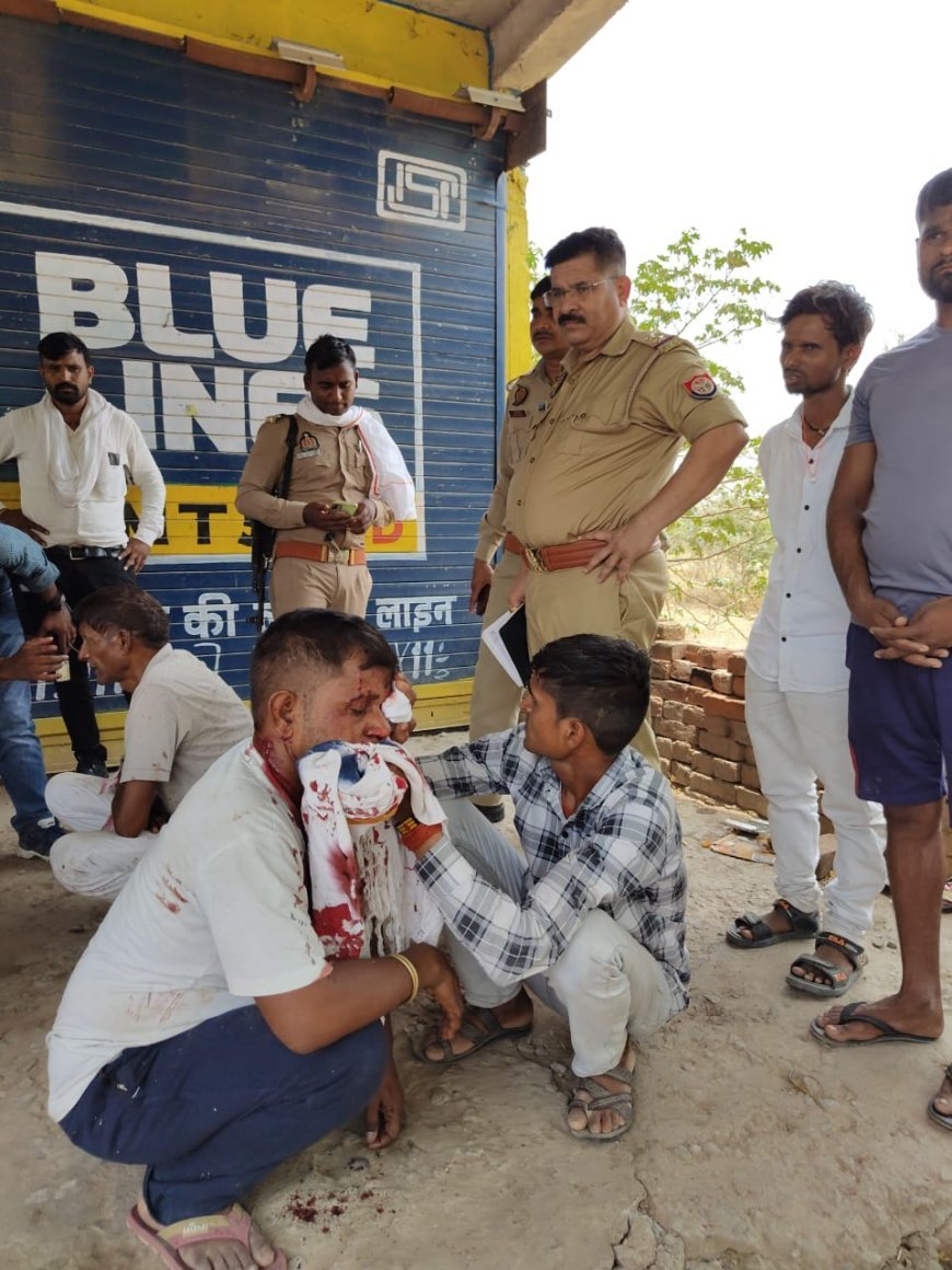 बाइक सवार को बचाने में अनियंत्रित हुई स्कॉर्पियो खंदक में उतरी।।