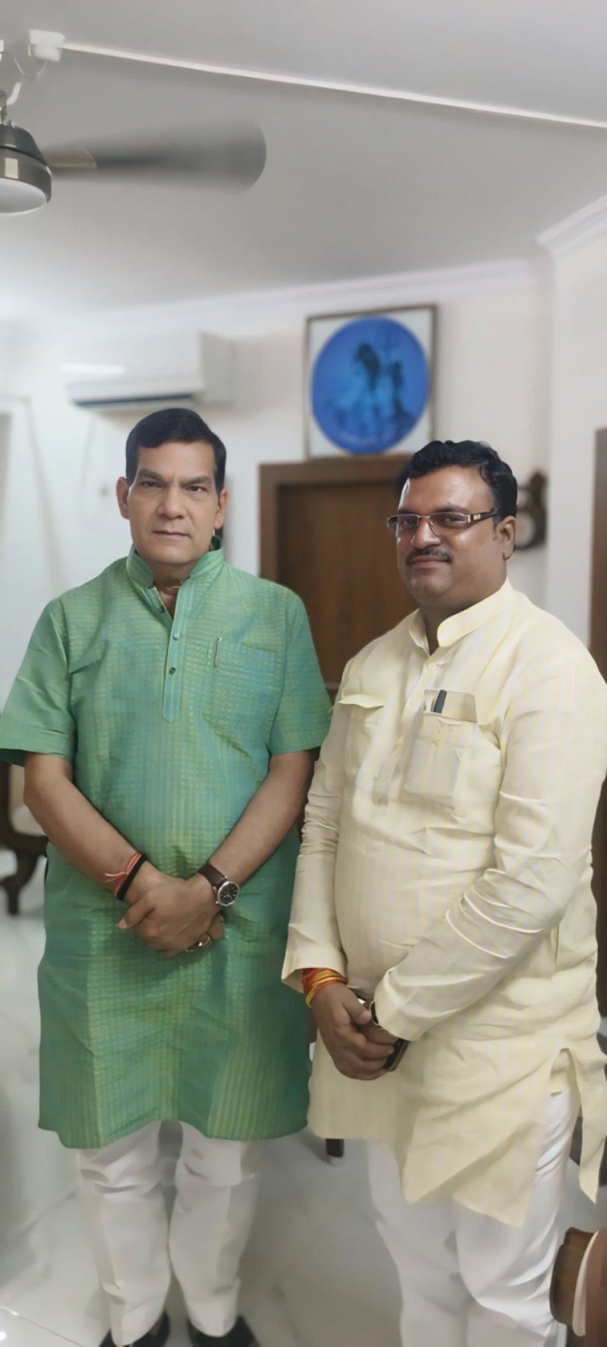 नगर पालिका अध्यक्ष प्रतिनिधि ने नगर की समस्याओं को लेकर कैबिनेट मंत्री से की मुलाकात
